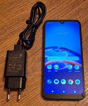 ⭐ Telefon Motorola Moto E6i 32GB / 2GB, Android 10 ⭐