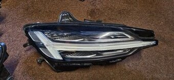 Prave predni svetlo volvo s60 v60 treti generace