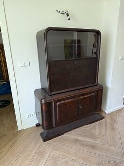 Sekretář (návrh J. Halabala) 30. - 40. léta