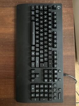 Herní klávesnice Logitech