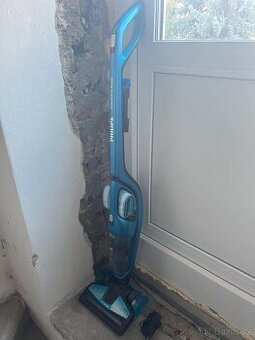 Tyčový vysavač Philips PowerPro Aqua