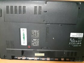 Acer Aspire 5552G black-red na náhradní díly