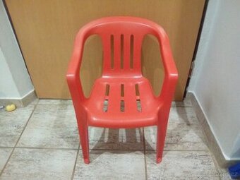 RETRO dětská plastová židle židlička křesílko
