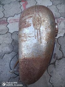 Nádrž Jawa s ampérmetrem