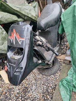 Náhradní díly na Piaggio typhon , Gilera , Piaggio , .