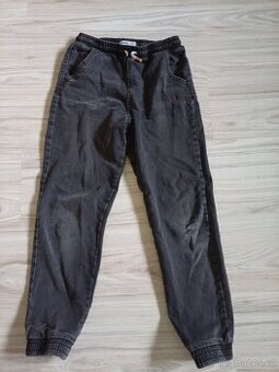 Klučičí džíny, vel.140