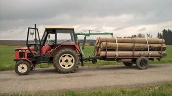 Hydraulický zdvih , vyvážečka dřeva