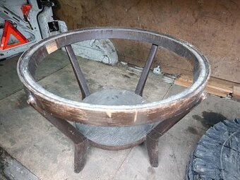 Kulatý stůl Kropáček a Koželka