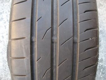 PRODÁM LETNÍ PNEU 175/65R15 TOYO PROXES COMFORT 88H 2x