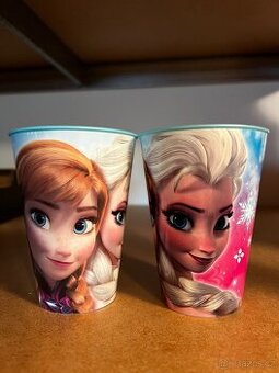 2ks NOVÉ krásné kelímky 250 ml Elsa a Anna