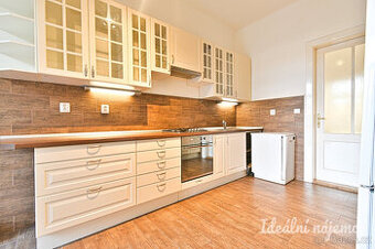 Pronájem bytu 3+1, Tyršova, Královo Pole, 98 m2