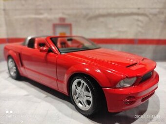 Ford mustang Cabrio 1:18