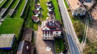 Prodej vily 400 m², pozemek 6748 m²