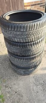 Zimní pneumatiky 235/40 R19