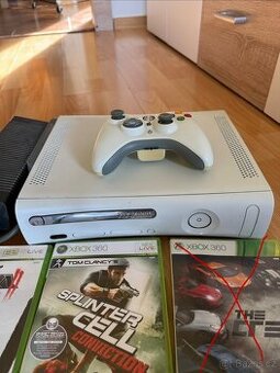 Xbox 360, 60 Gb HDD, ovladač a 4 hry