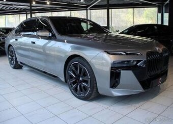 BMW Řada 7 740d xDrive M Sport Pro ExLoun nafta automat