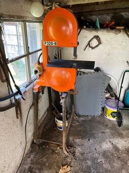 Bytelná pásová pila OPMP Český Brod (včetně podstavce)