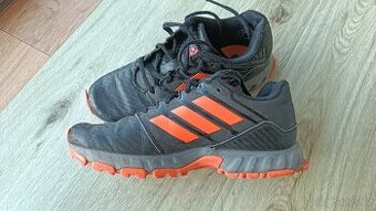 Adidas vel. 34