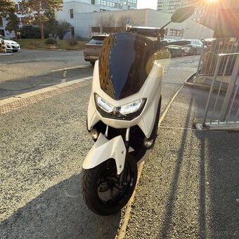 Prodám skútr Yamaha NMAX 125, rok 2023