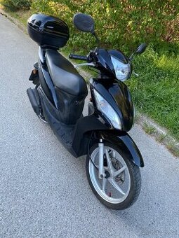 Skútr Honda Vision 50 bez ŘP 25 km/h 4T