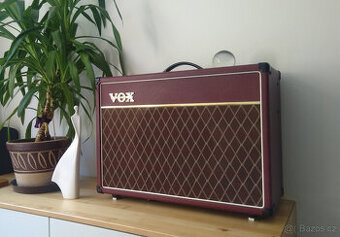 Vox AC15C1 Limited Edition Custom Maroon Bronco