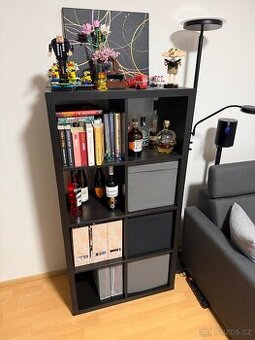 Police KALLAX (IKEA)