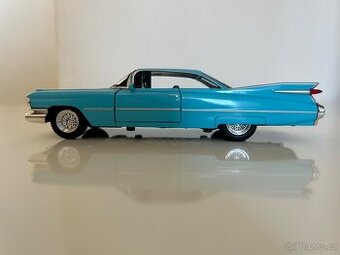 Cadillac Coupe de Ville 1959 1:24-17cm
