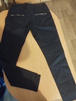Kalhoty ze silnějšího plátna