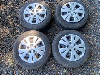 146. sada zimní kola 195/65 r15 5x114,3 Hyundai KI