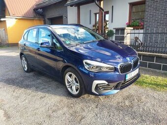 BMW 218d Advantage LED