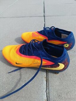 Kopačky Nike Phantom 6 Low Pro Erling Haaland