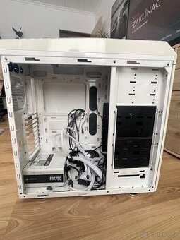 Corsair RM 750