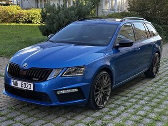 Škoda Octavia III RS 2.0 TDI DSG CarPlay ACC Kessy Full LED