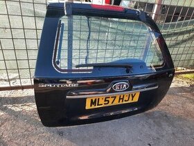 kia sportage - zadni viko kufru