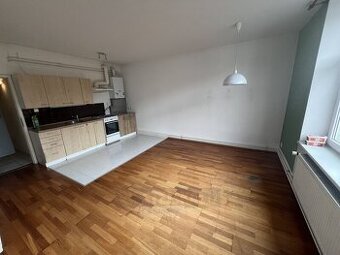 Pronájem bytu 3+kk (71 m²) v Trhových Svinech