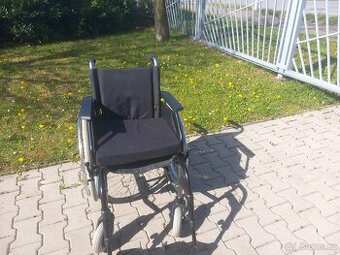Mechanický invalidní vozík Dietz