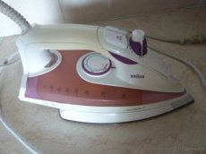 Napařovací žehlička Braun - 1