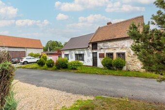 Prodej rodinného domu 4+kk s vedlejší stavbou a garáží v ob