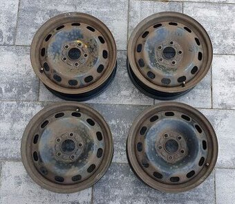 4ks plechových disků pro Ford Focus II č. 1.365.993; 5x108