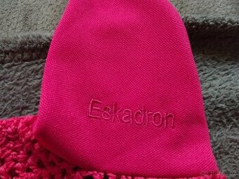 Čabraka Eskadron pony