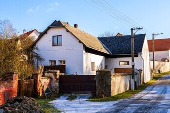 Prodej menšího RD do L s nádvořím, bez zahrady, nemovitost k