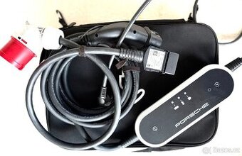 Porsche Mobile Charger Plus - jako nová, komplet balení