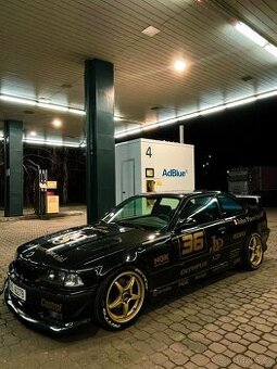 BMW 318is Coupe