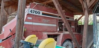 Lis Hesston 4700 - 1