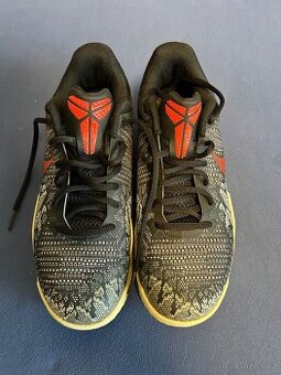 dětské basketbalové boty Nike Kobe vel. 38,5