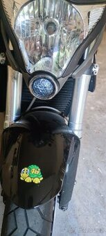 CB1000r