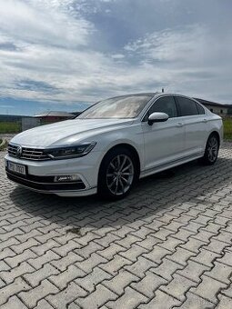 Volkswagen Passat R-Line 110kW 2.0TDi aut., tažné,panorama
