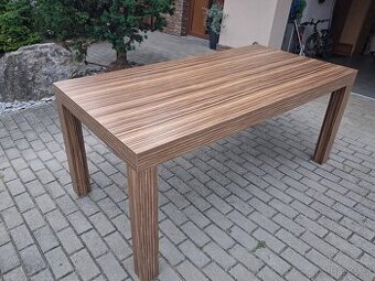 Prodám jídelní stůl