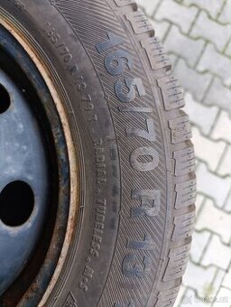 Prodám zimní pneu 165/70 R 13