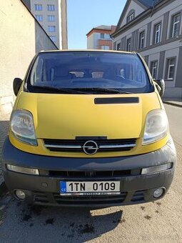 Opel Vivaro - 1